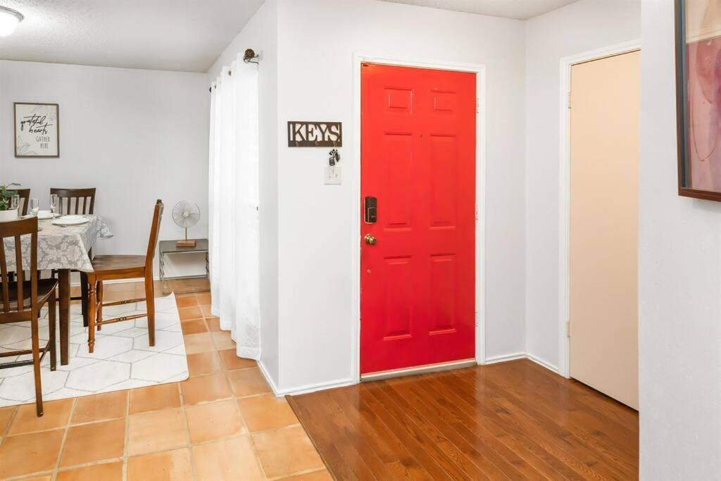 Luxury Retreat - Pool - Game Lounge - Bbq & Patio San Antonio